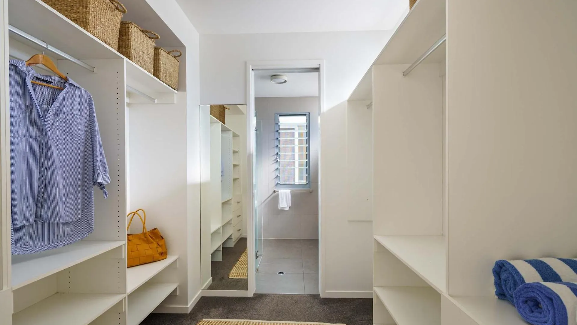 Cotton Tree Beach House - Stylish Family Convenience Maroochydore 0*,  Australien